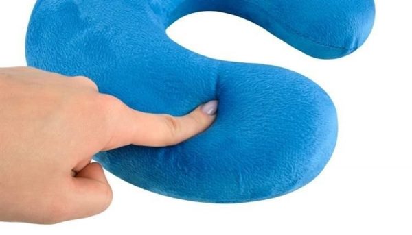 Perna pentru gat din spuma cu memorie, Gonga®, culoaremodel Gri